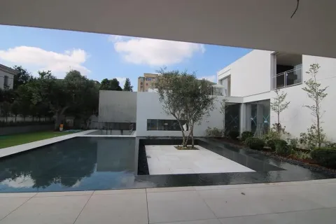 39786257_2207405939288003_8669153412643815424_n