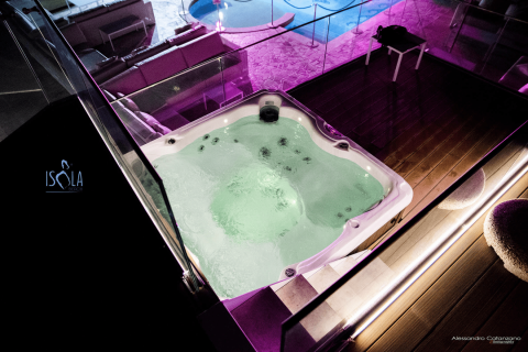 Isola-Beach3-e1560944895337