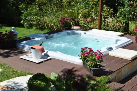 J-235Apulia-Dream-e1560944880708