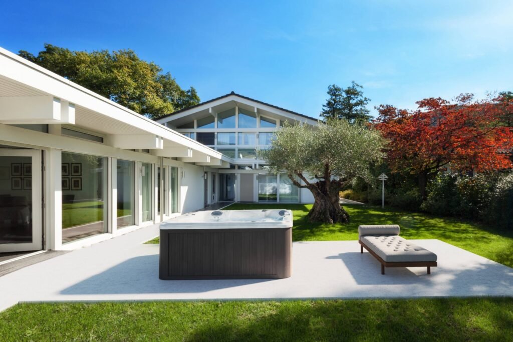 ג'קוזי לבחוץ דגם J-275