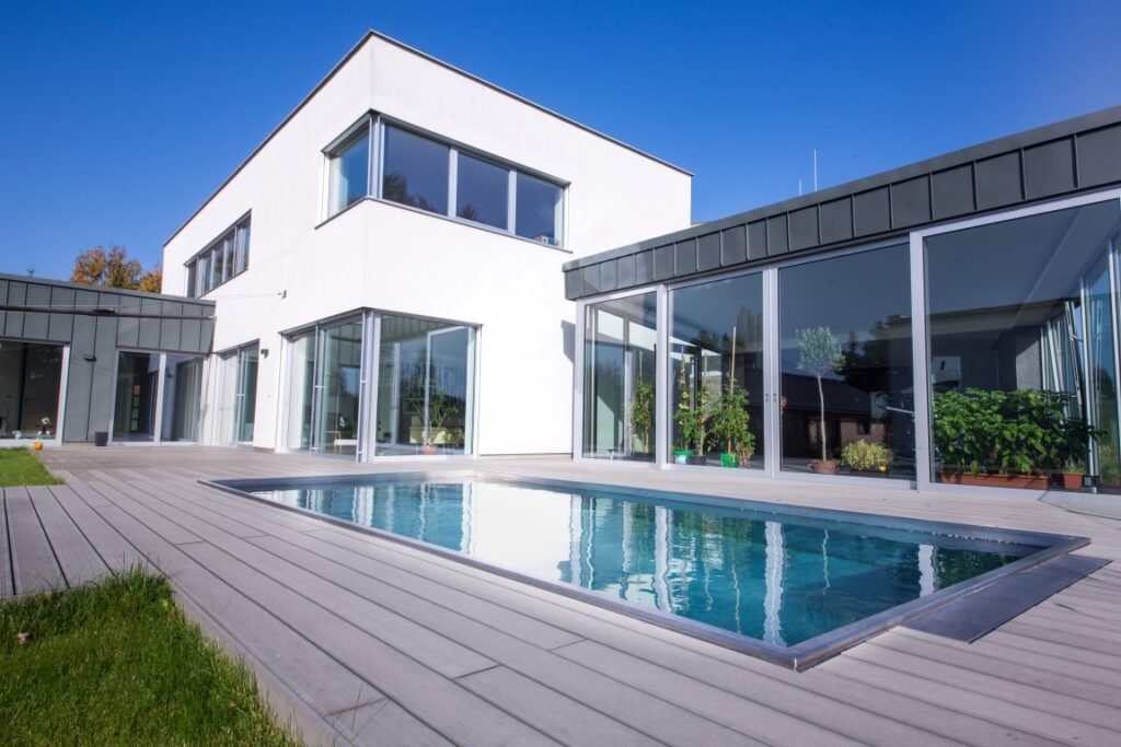 בריכת נירוסטה שקועה