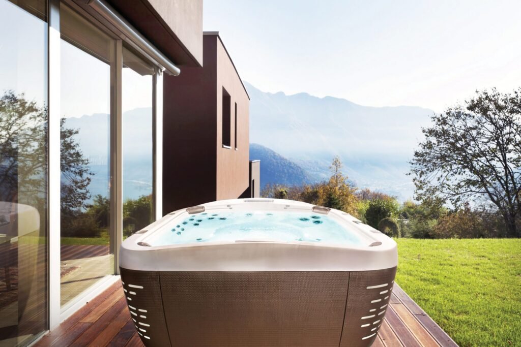 ג'קוזי לבחוץ J-575