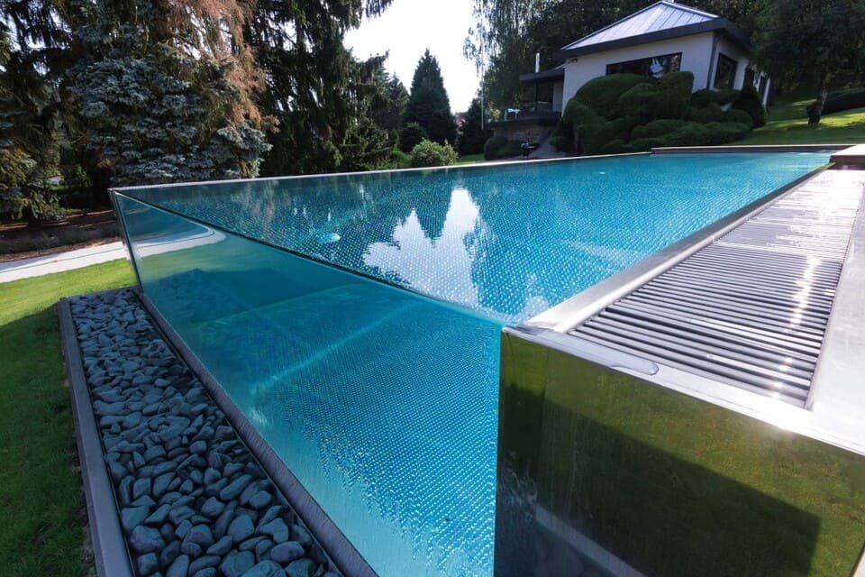 sparta_spa_stainless_steel_pool_
