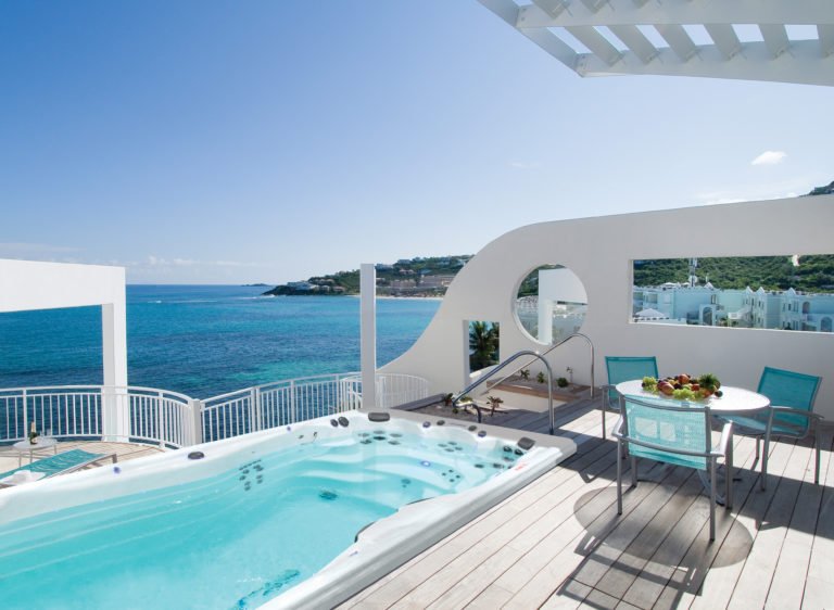 ג'קוזי למרפסת